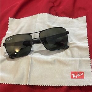 Ray-Ban Black Sunglasses